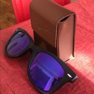 Purple/pink folding wayfarers